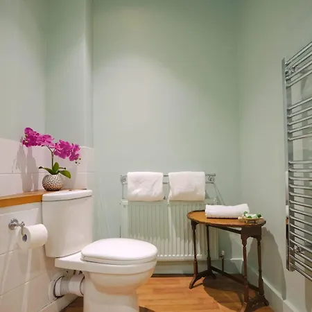 Сasa de vacaciones Rownham Clifton 5 Bedroom Townhouse