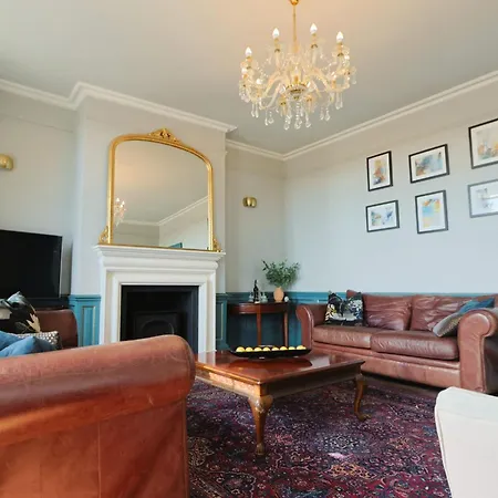 Holiday home Rownham Clifton 5 Bedroom Townhouse