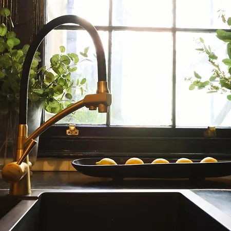 Hébergement de vacances Rownham Clifton 5 Bedroom Townhouse