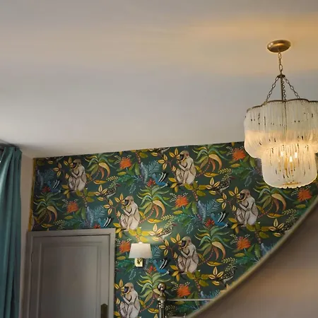 Hébergement de vacances Rownham Clifton 5 Bedroom Townhouse *