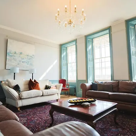 Rownham Clifton 5 Bedroom Townhouse Holiday home