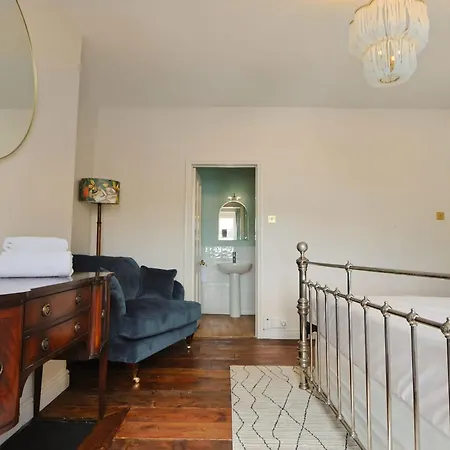 Rownham Clifton 5 Bedroom Townhouse Bristol