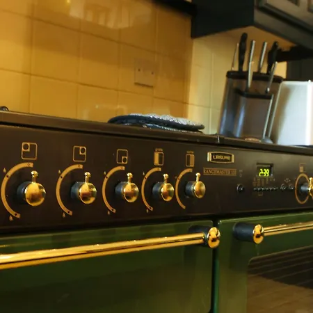 Rownham Clifton 5 Bedroom Townhouse