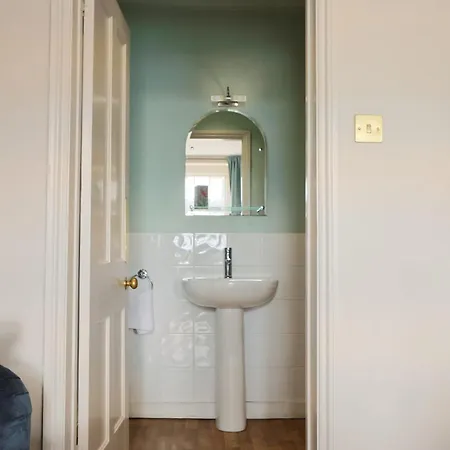 Rownham Clifton 5 Bedroom Townhouse 度假居 *